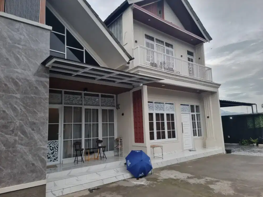 Di jual Rumah cantik keren modern perkiraan luas ...