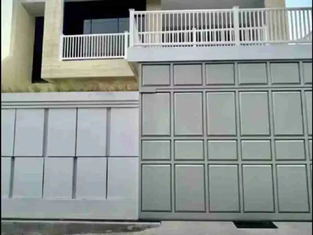 RUMAH MEWAH DI JL  PUSPONJOLO TENGAH BOJONGSALAMAN SEMARANG BARAT