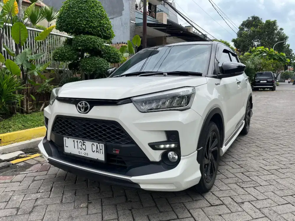 Toyota Raize GR Two Tone 2022 Km 34 rb