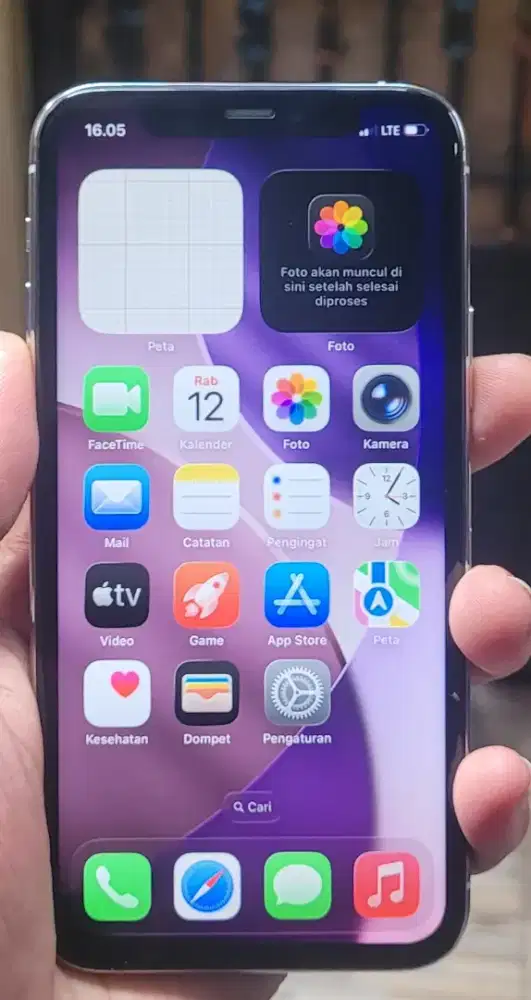 Iphone 11 pro 64gb hp charger