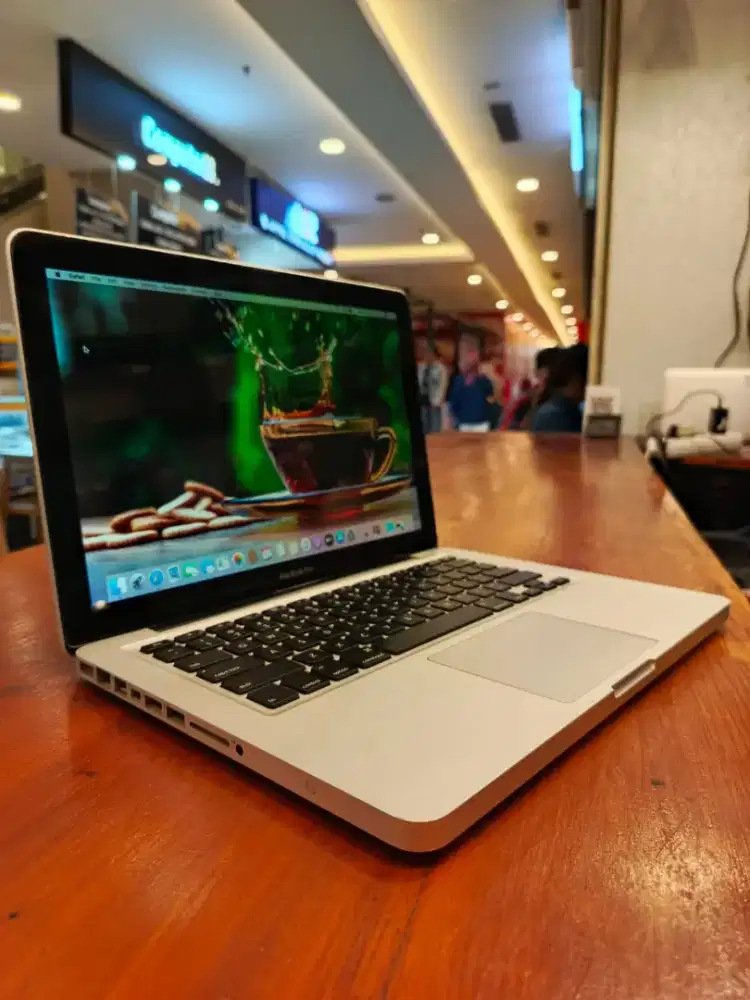 Macbook Pro 13 inch , 2012