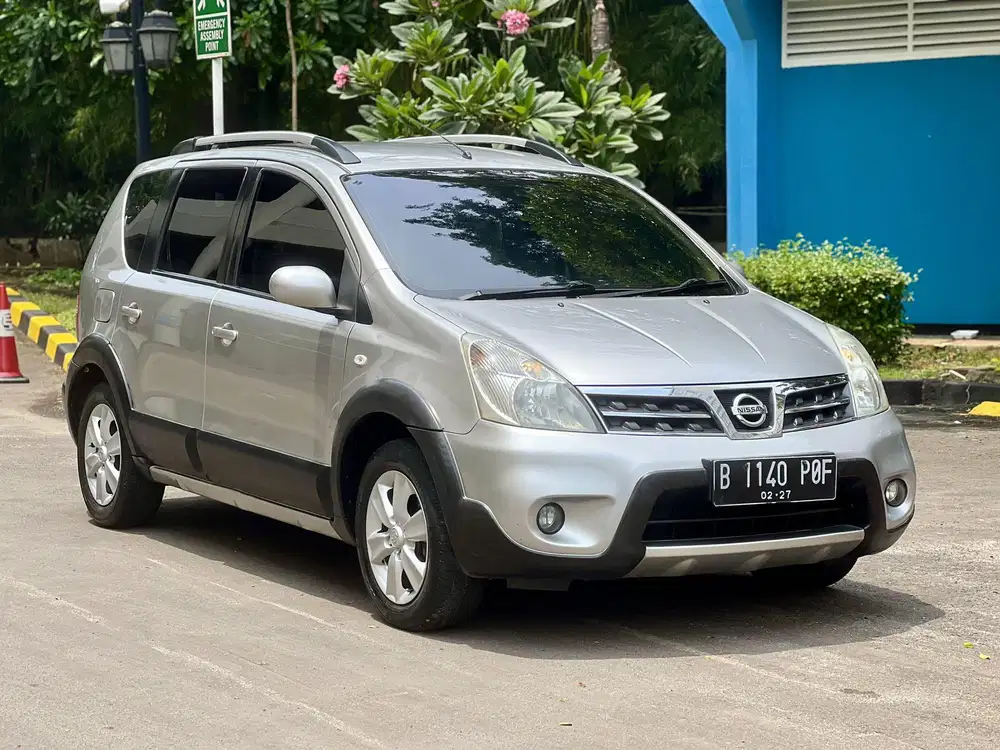 NISSAN LIVINA X GEAR 2BARIS 2012