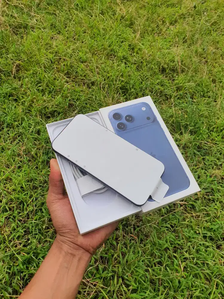 IPhone 17 Pro max 256 GB IBOX LIKE NEW