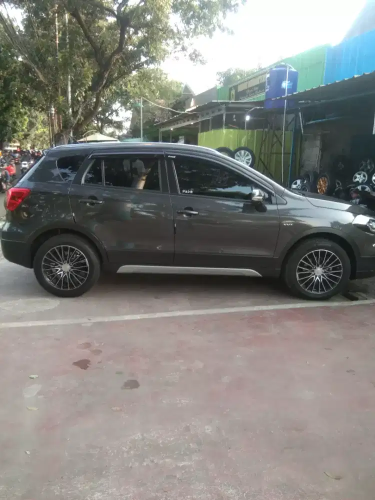 Velg lenzo R17+ban (5×114)