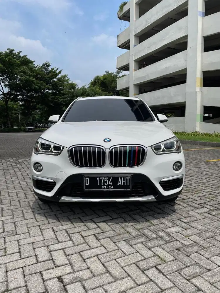 DIJUAL CEPAT BMW X1 sDrive18i Edition FWD Putih 1.5L