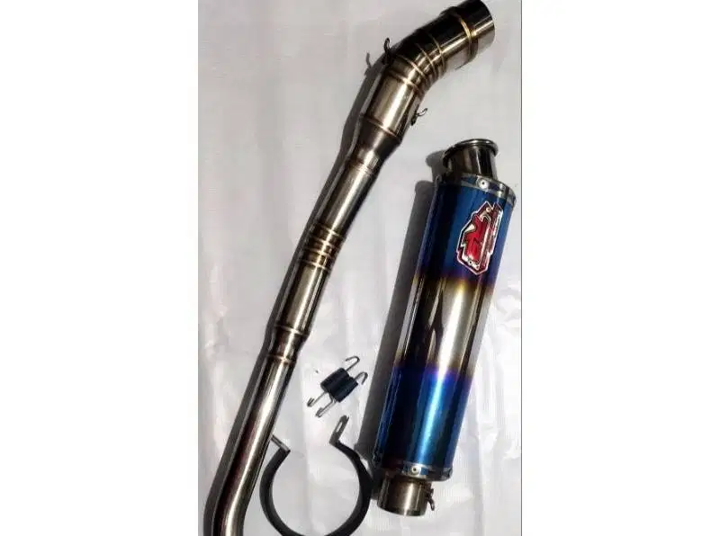 Knalpot racing merk R9 original PNP Honda CS1