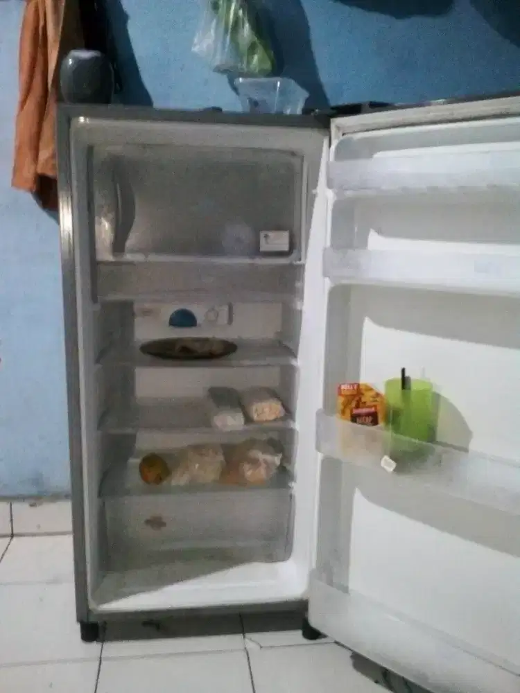 Kulkas Toshiba 1 pintu