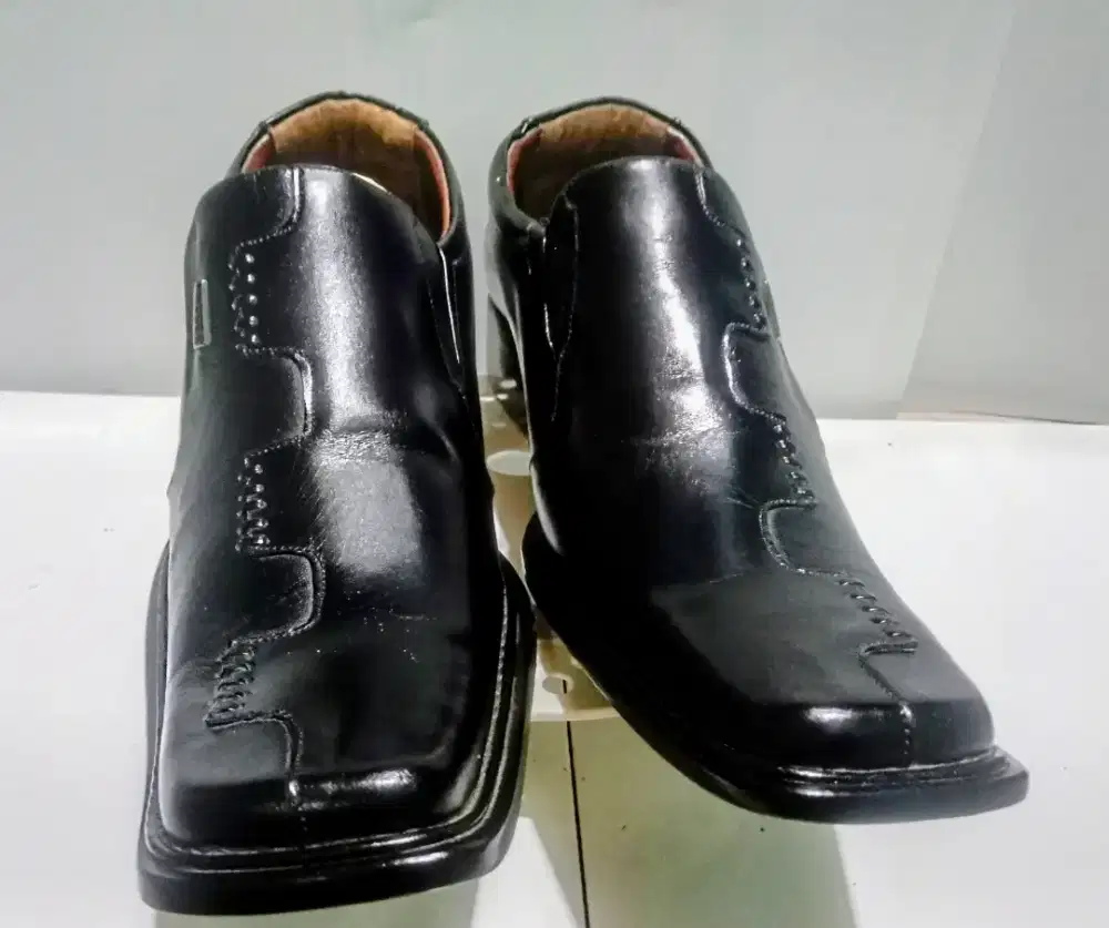 Bally - Sepatu Pria Kekinian Kulit Import Original