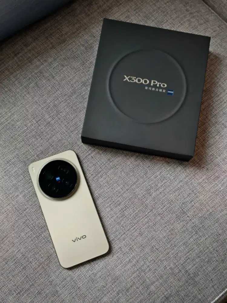 Pre-order Vivo X300 series kredit dp 0