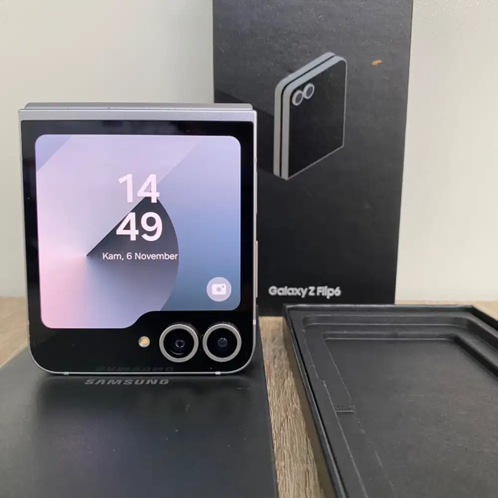Samsung Galaxy Z Flip 6 8/512 gb Shadow Sliver