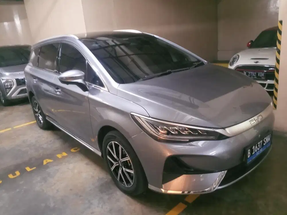 BYD M6 2024 Listrik