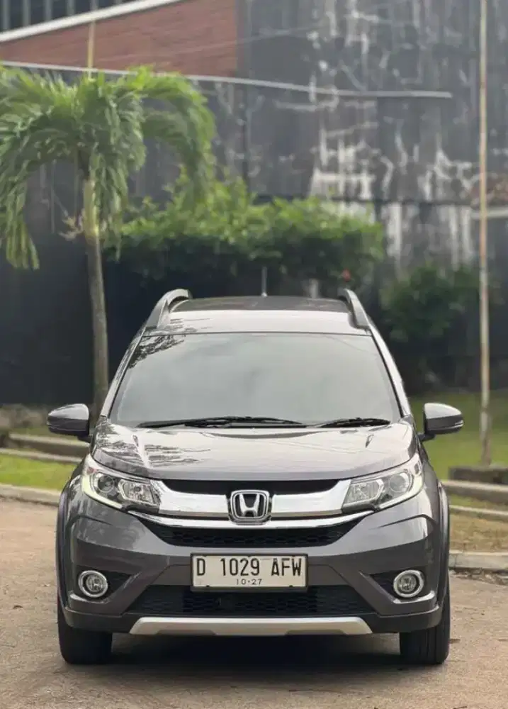 Honda BRV E Manual 2017 Istimewa !!!
- KM Low 59rb istw Skli Mulus