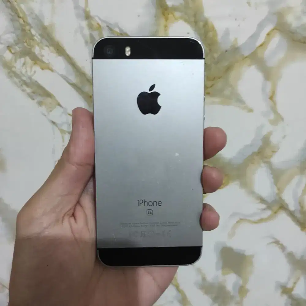 iPhone SE gen 1 32GB