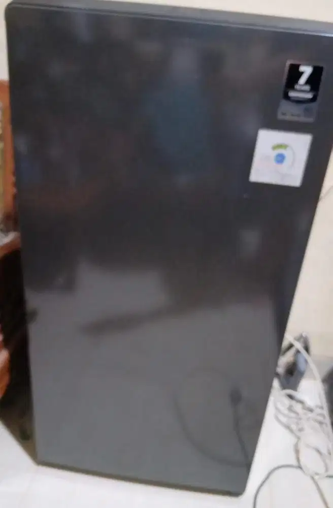 KULKAS SATU PINTU MERK AQUA