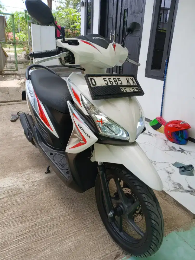 Jual motor vario agnes tahun 2014