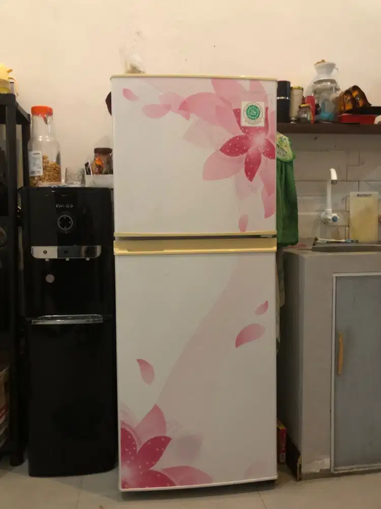 Dijual kulkas Sharp 2 pintu SJ-236ND (bekas)