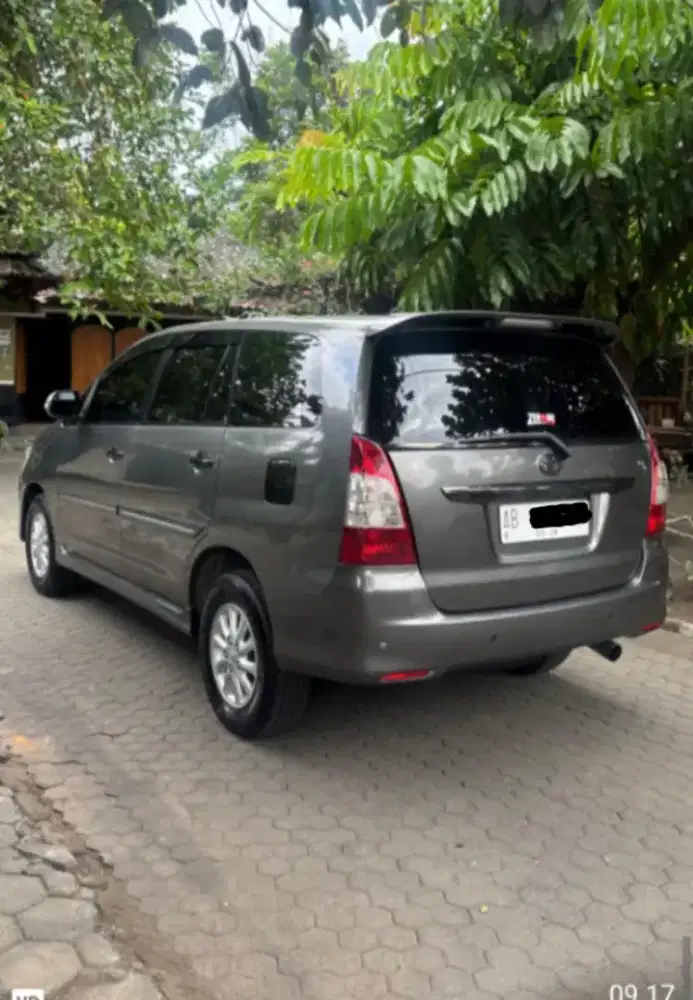 Kijang Innova Tahun 2012 Tipe V Manual
