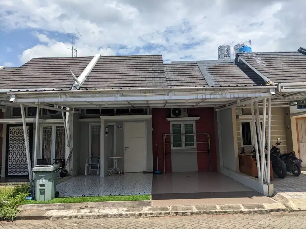 Disewakan Harga Murah Rumah di Royal Spring Hertasning