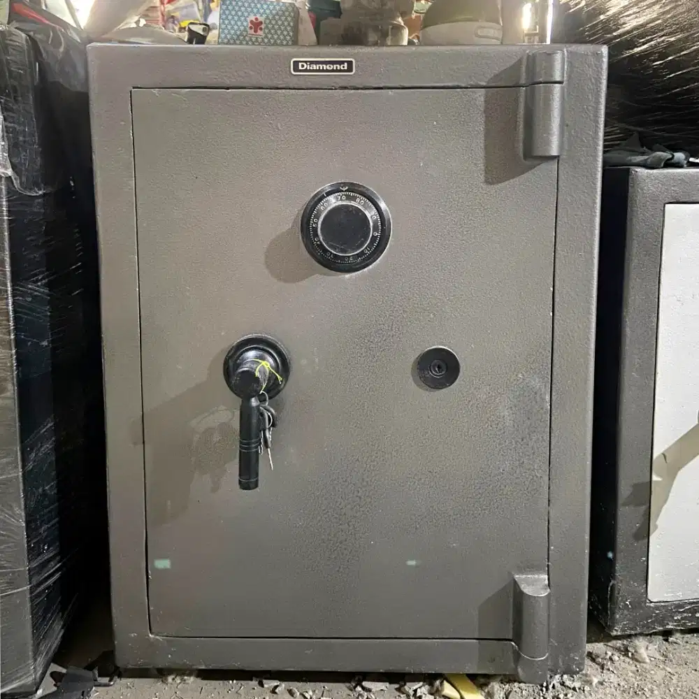 Brankas A2 LN merk Diamond Kondisi Bekas Brankas Bekas Brankas Dokumen