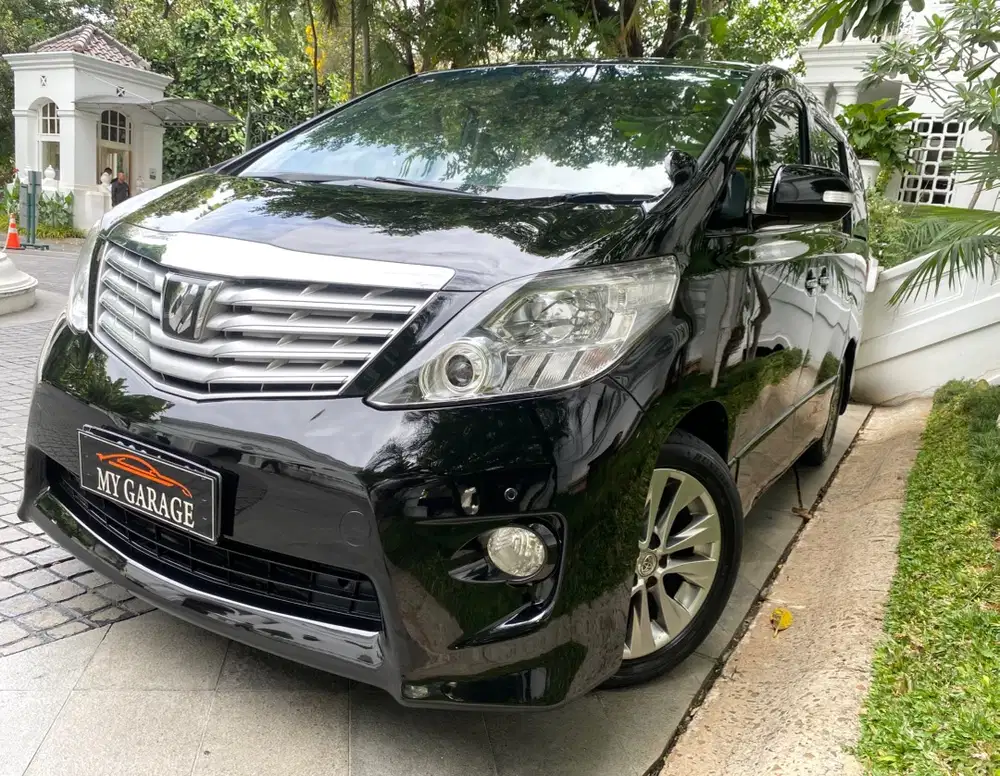 Toyota Alphard S Aless 2010 Hitam km 90K a/n Pribadi Full Original.