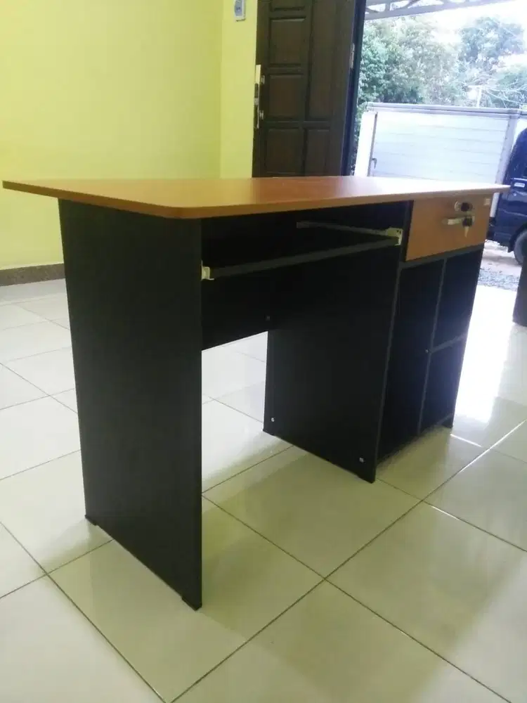 MEJA KOMPUTER MERK ACTIV PROMO SALE TERLARIS