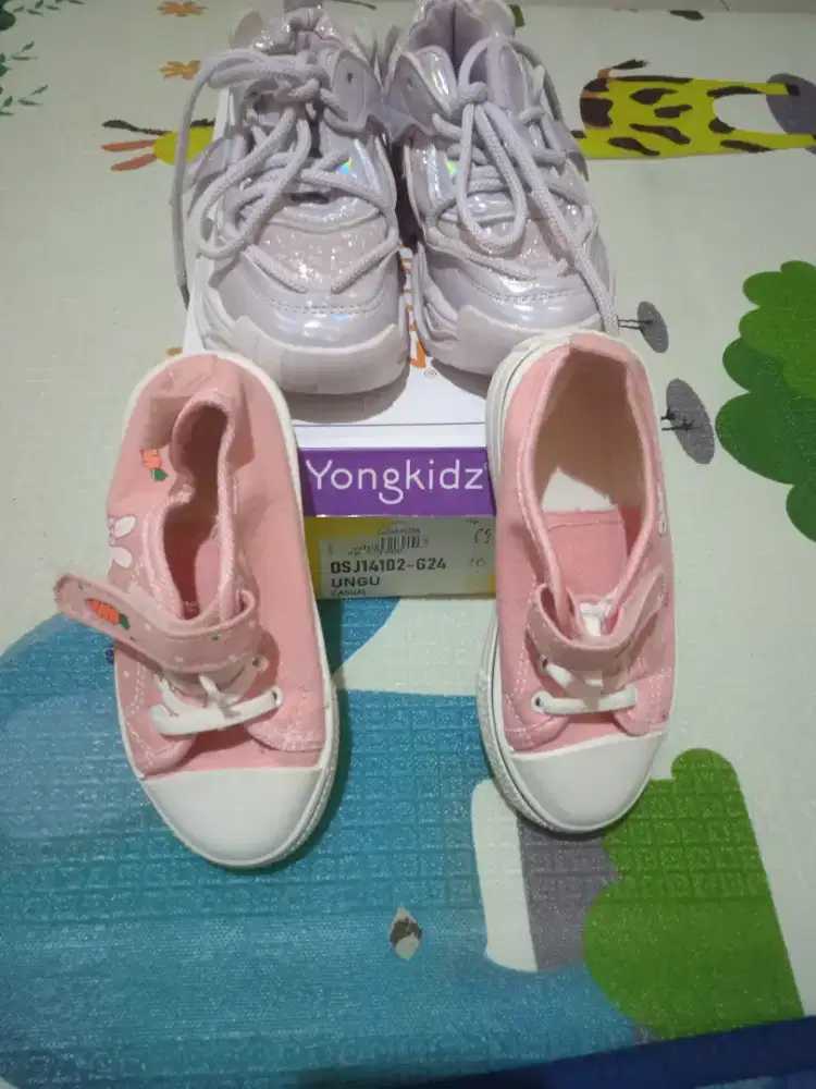 Sepatu anak 3-4 tahun second