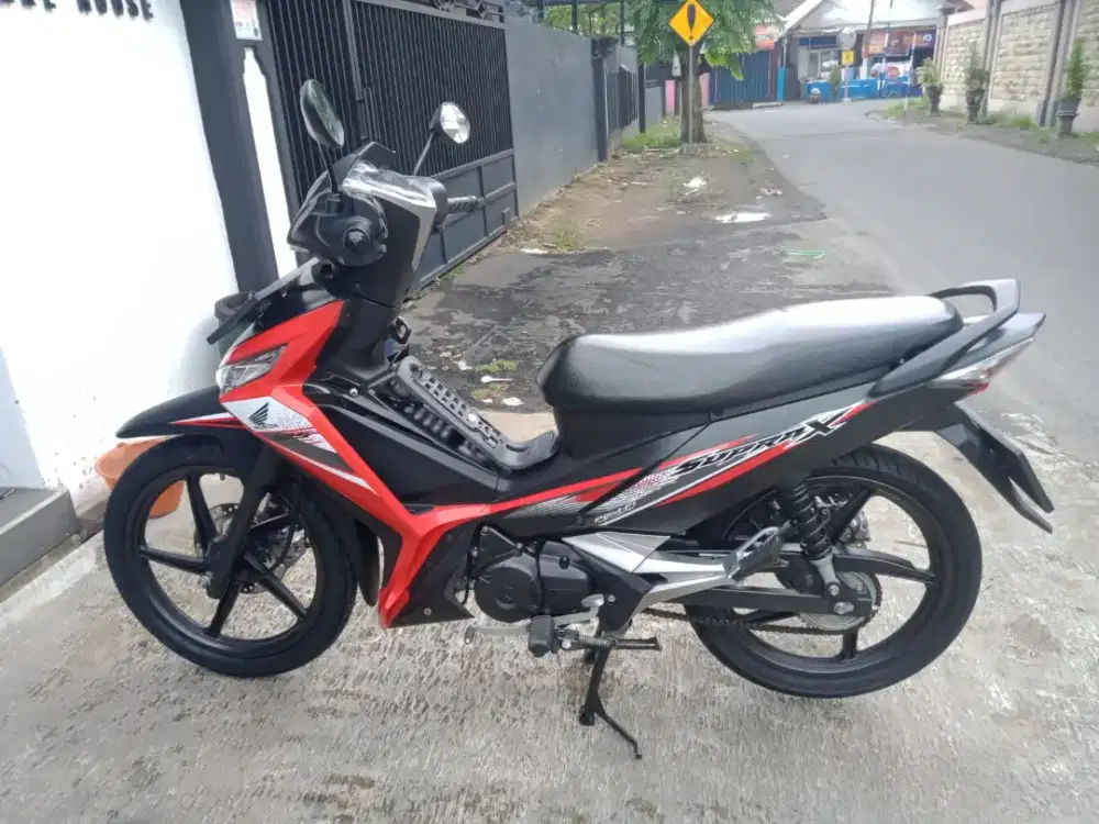 Supra x 125 2021 kondisi msh bgs skli tangan pertama