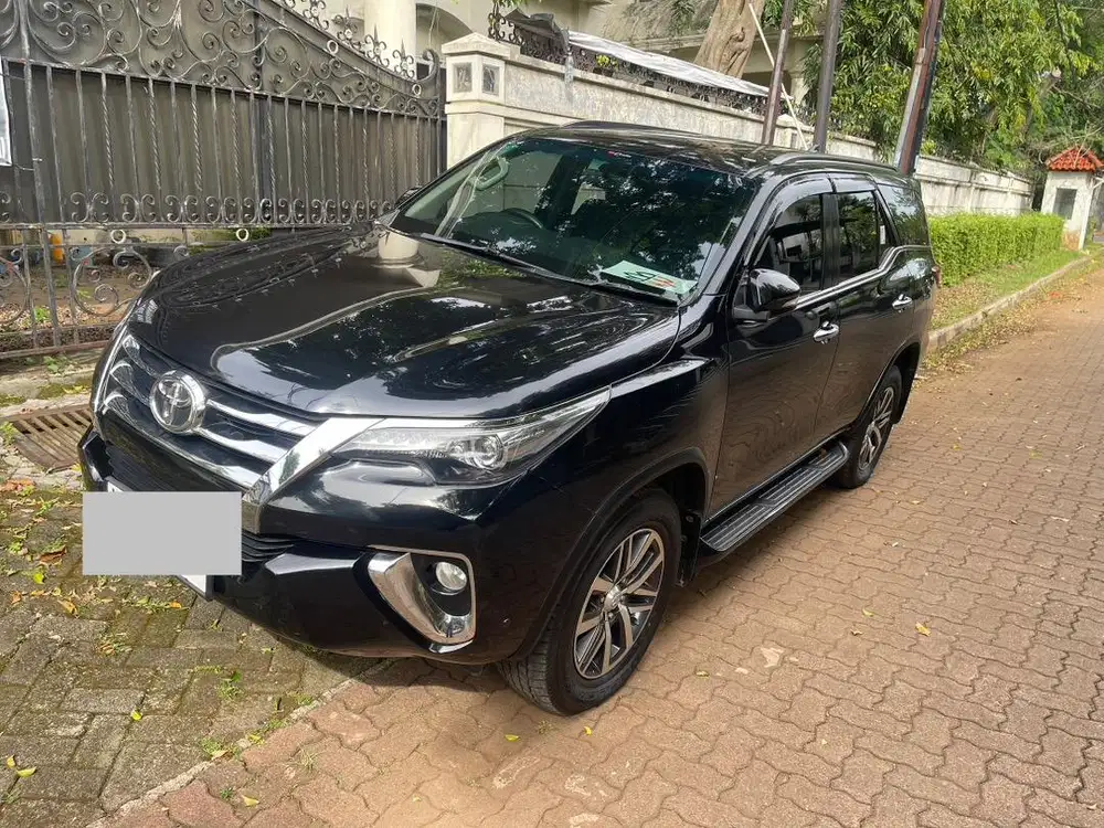 DIJUAL TOYOTA FORTUNER 2016 KONDISI ORISINIL (KM RENDAH)