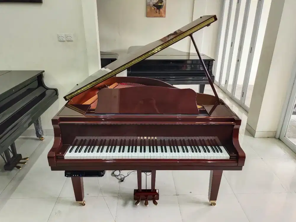 Baby Grand Piano Yamaha GB1K J PAW Disclavier - Elegan dan Modern