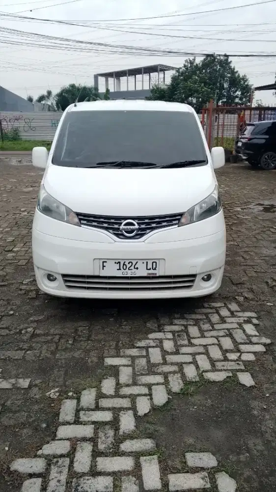 NISSAN EVALIA XV MT