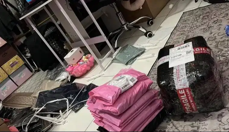 LOWONGAN ADMIN OLSHOP DAN PACKING