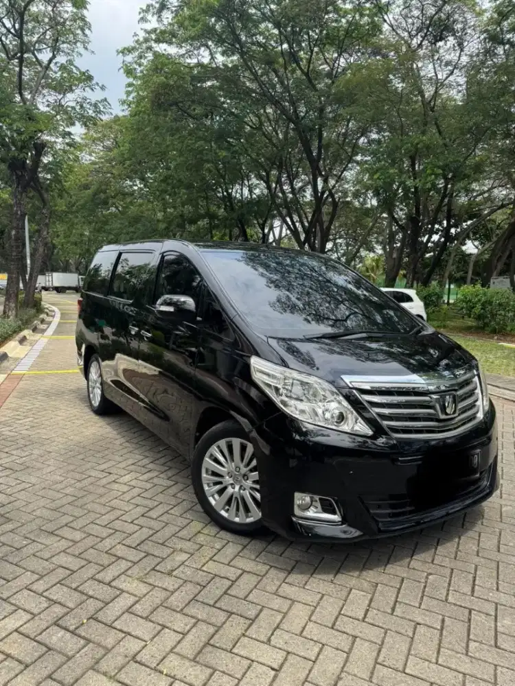 Alphard x 2012 at hitam