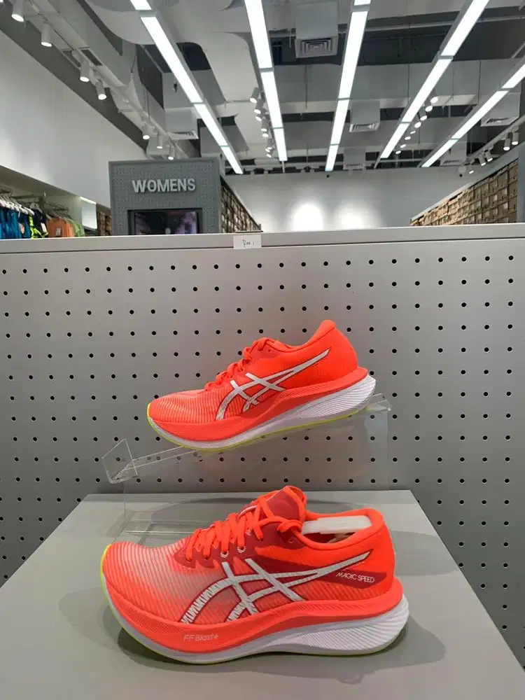 Sepatu Asics Magic Speed 3, sunrise model. For WOMEN