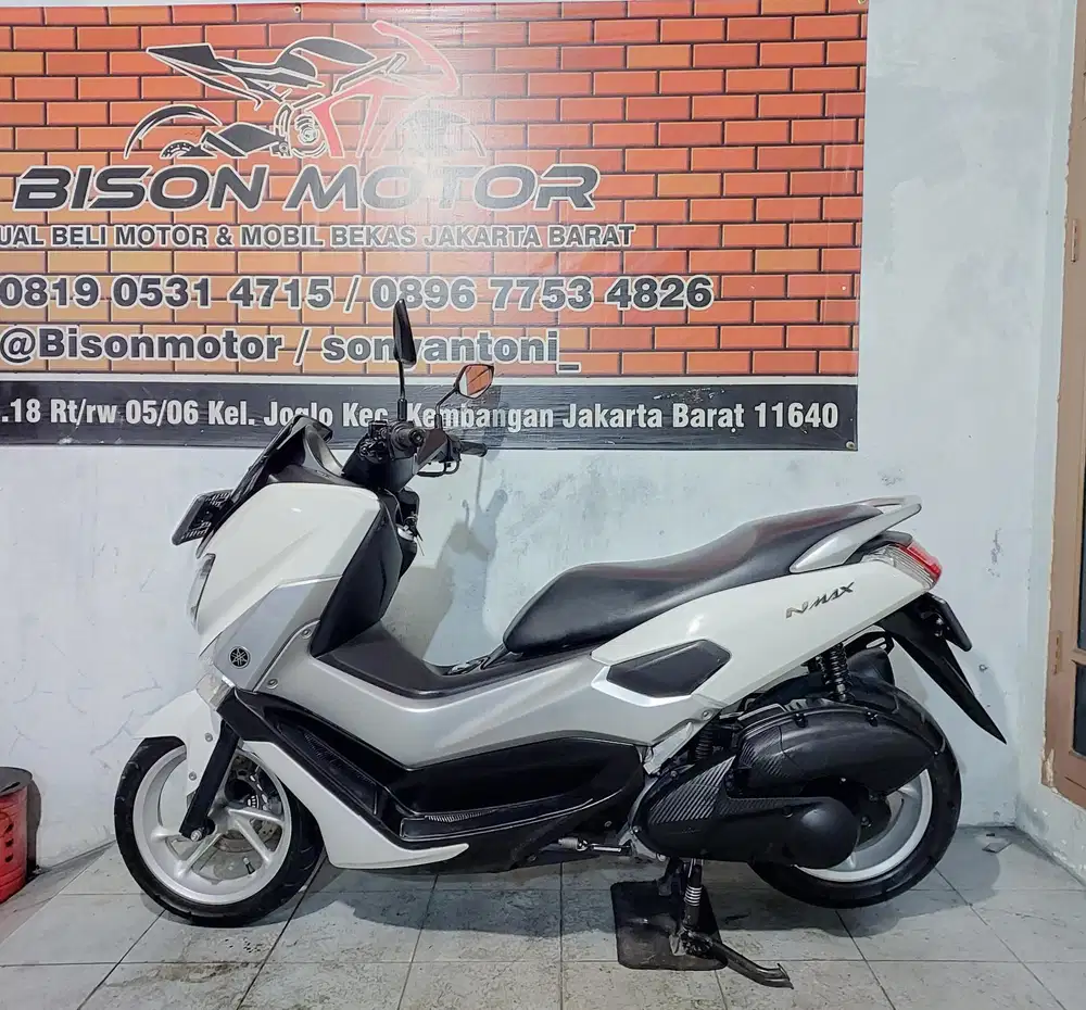 YAMAHA NMAX OLD 155 NON ABS TAHUN 2016 ISTIMEWA WARNA PUTIH GLOSSY