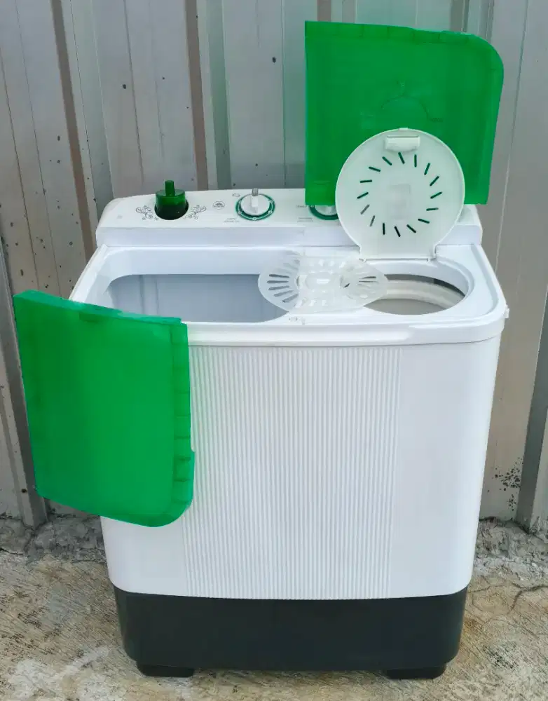 Mesin cuci 2 tabung SANKEN 8 kg