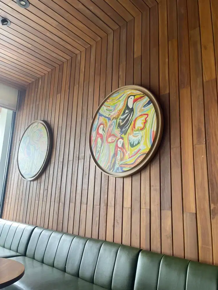 Mencari kamera dan bongkaran rumah