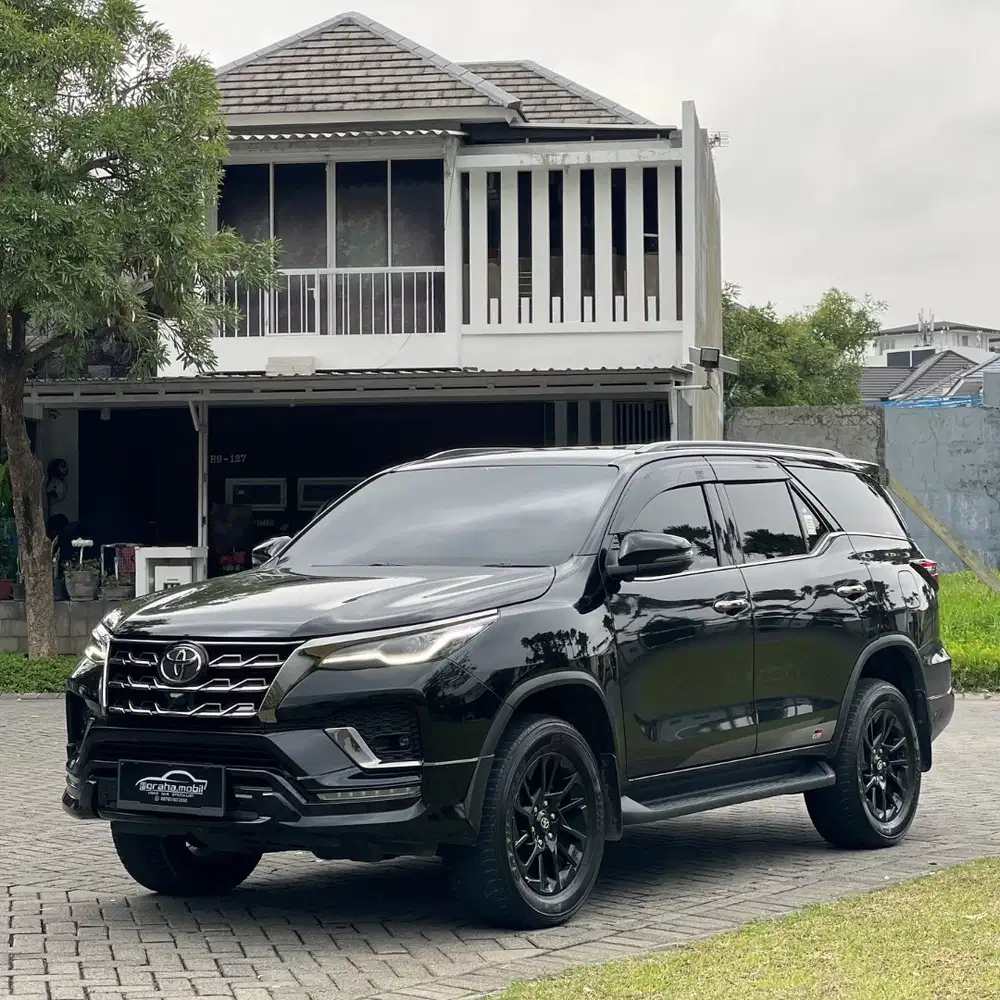 VRZ 2.8 GR AT 2022 Km50rb Pajak Baru Full Ori