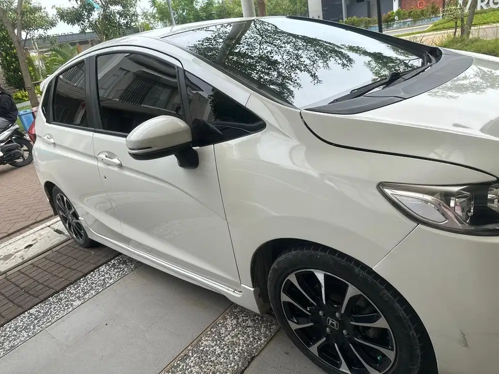Jual honda jazz 2017