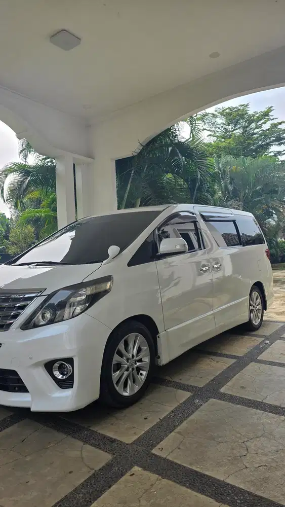 Toyota Alphard 2010 Bensin
