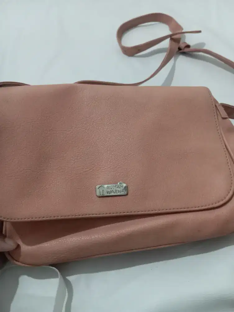 Tas Rumah warna peach