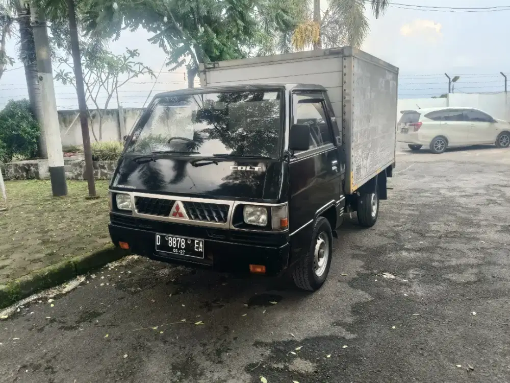 Mitsubishi L300 diesel Box