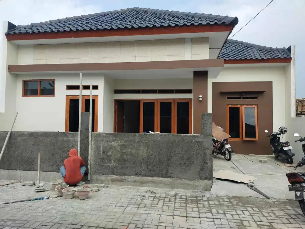 Siap Huni, 3 Kamar Tidur Perumahan Cluster Gentan Regency Timur Luwes