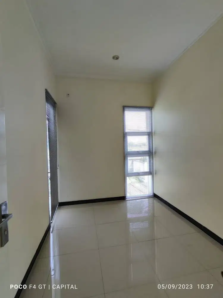 Disewakan Rumah Minimalis 2 Lantai di Taman Kopo Indah 5