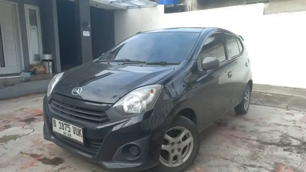 Ayla 2019 Hitam Mulus