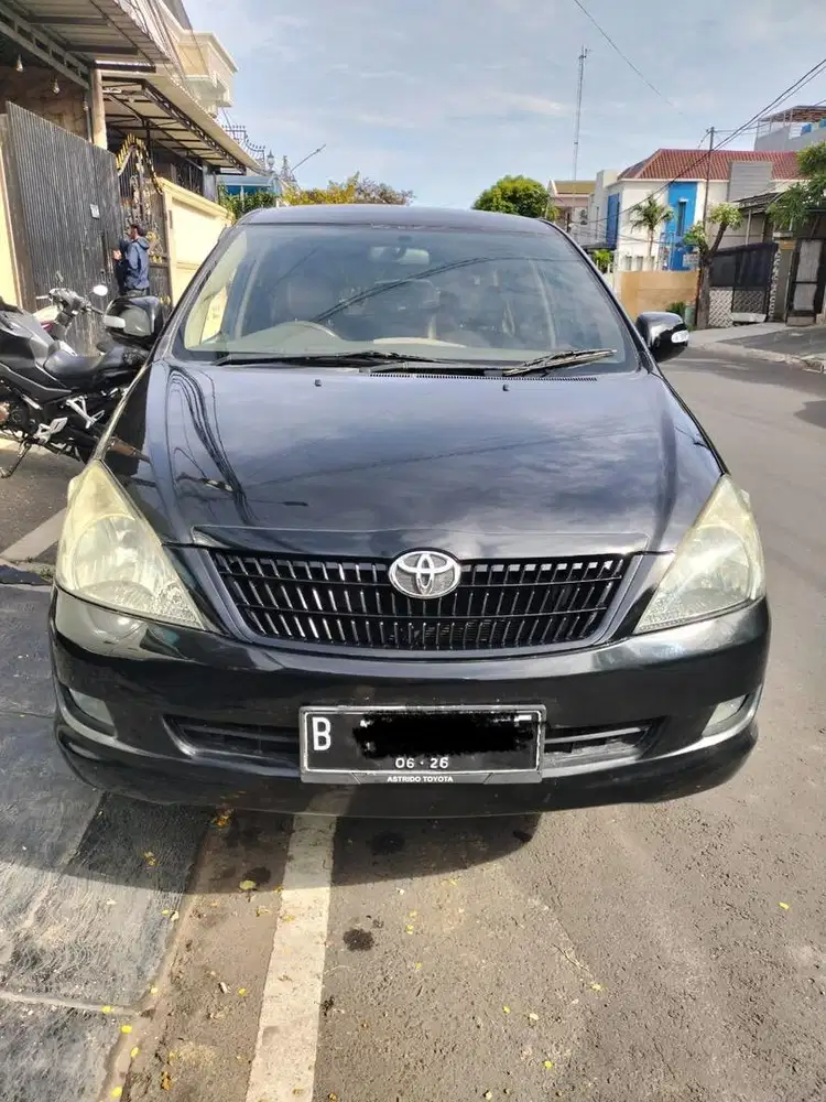Toyota Kijang Innova 2.0 G Manual 2009