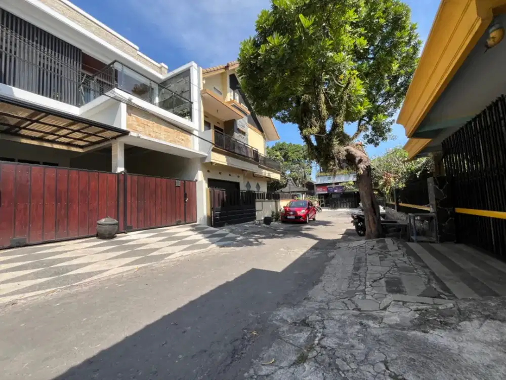 Rumah Kost Bunga Bunga Suhat