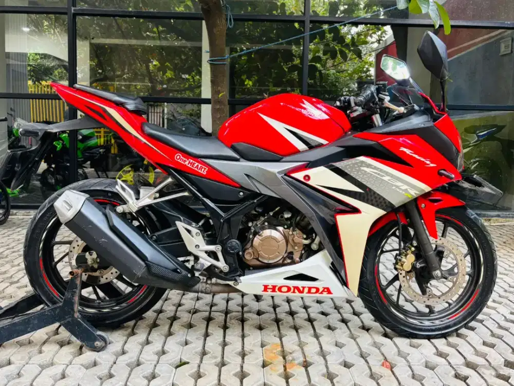 Honda CBR 150 R facelift