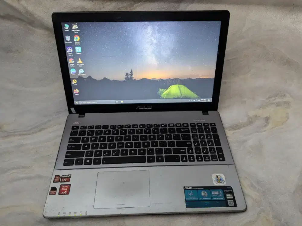 Laptop Asus X550Z AMD A10 Dual VGA Ram 8 Normalan Tinggal Pake Aja