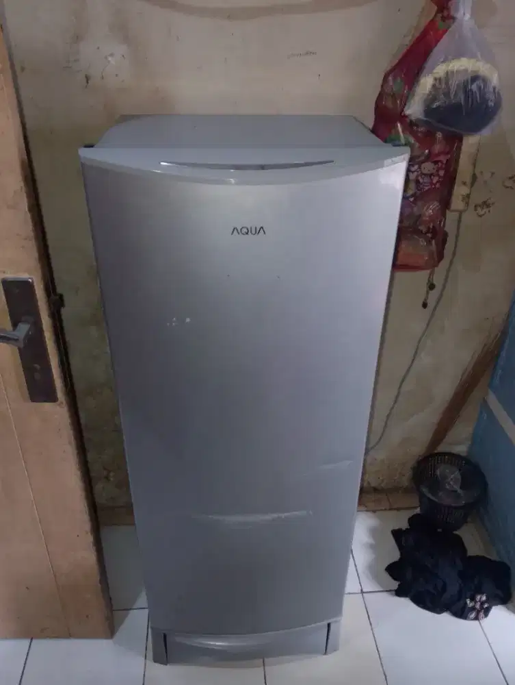 Kulkas Aqua Nominus orisinil