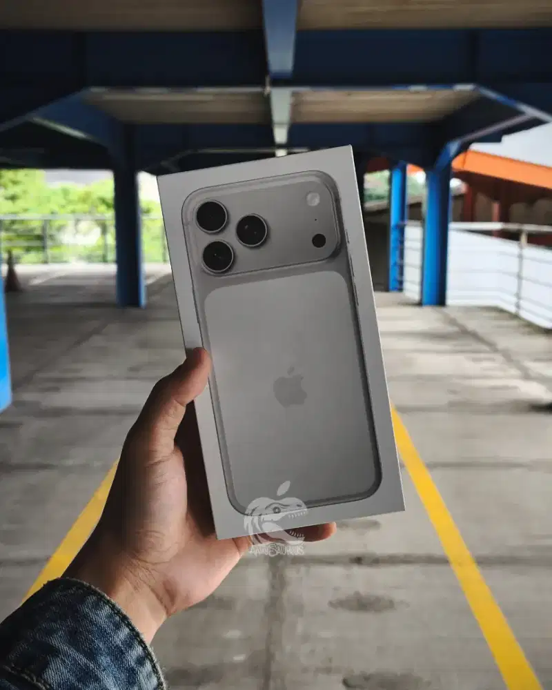 iPhone 17 Pro Max 256 Gb Silver iBox